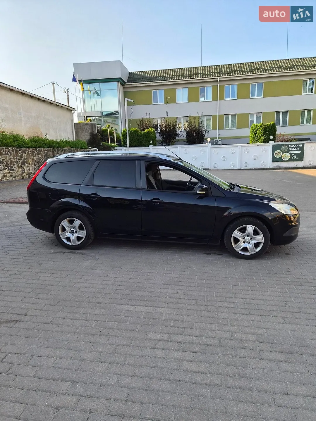 2010 Ford Focus - мініатюра 3