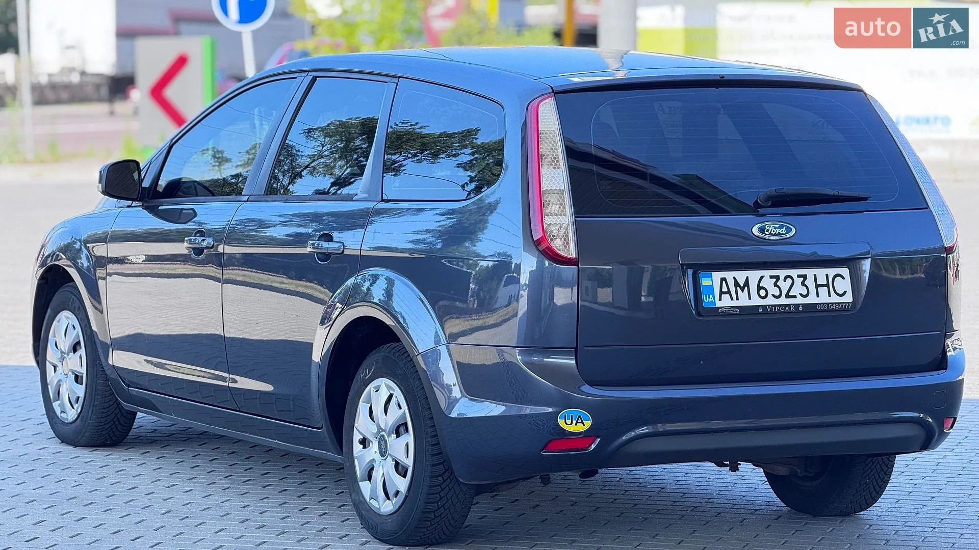 2010 Ford Focus - мініатюра 14