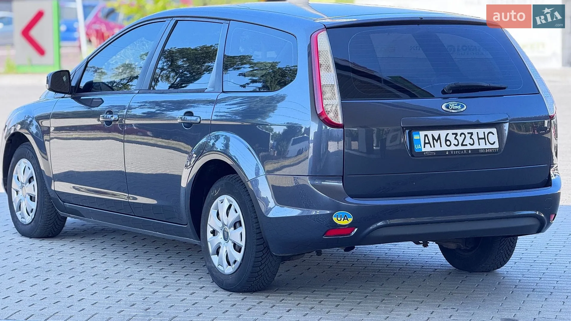 2010 Ford Focus - мініатюра 15