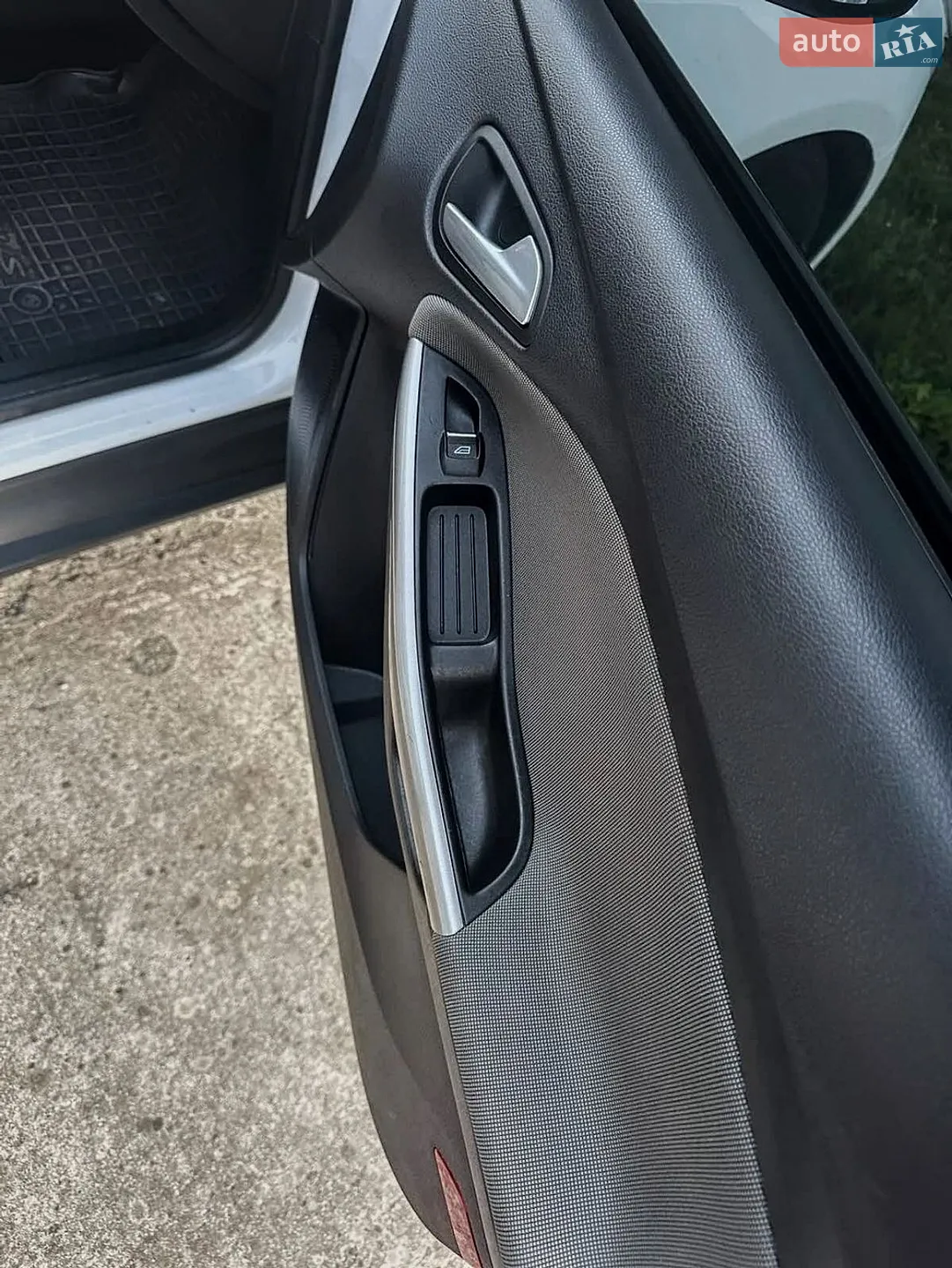 2012 Ford Focus - мініатюра 15