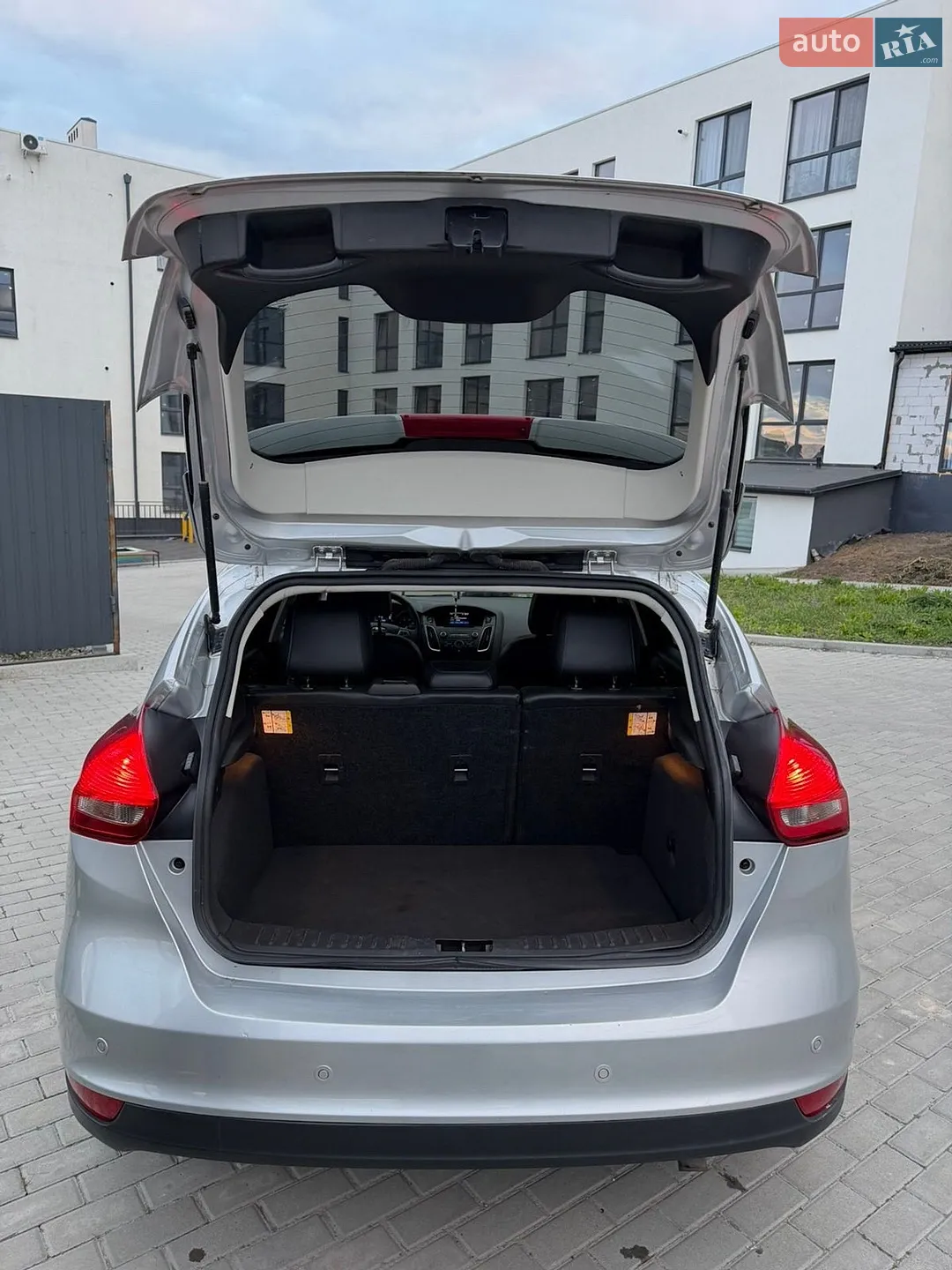2016 Ford Focus - мініатюра 10