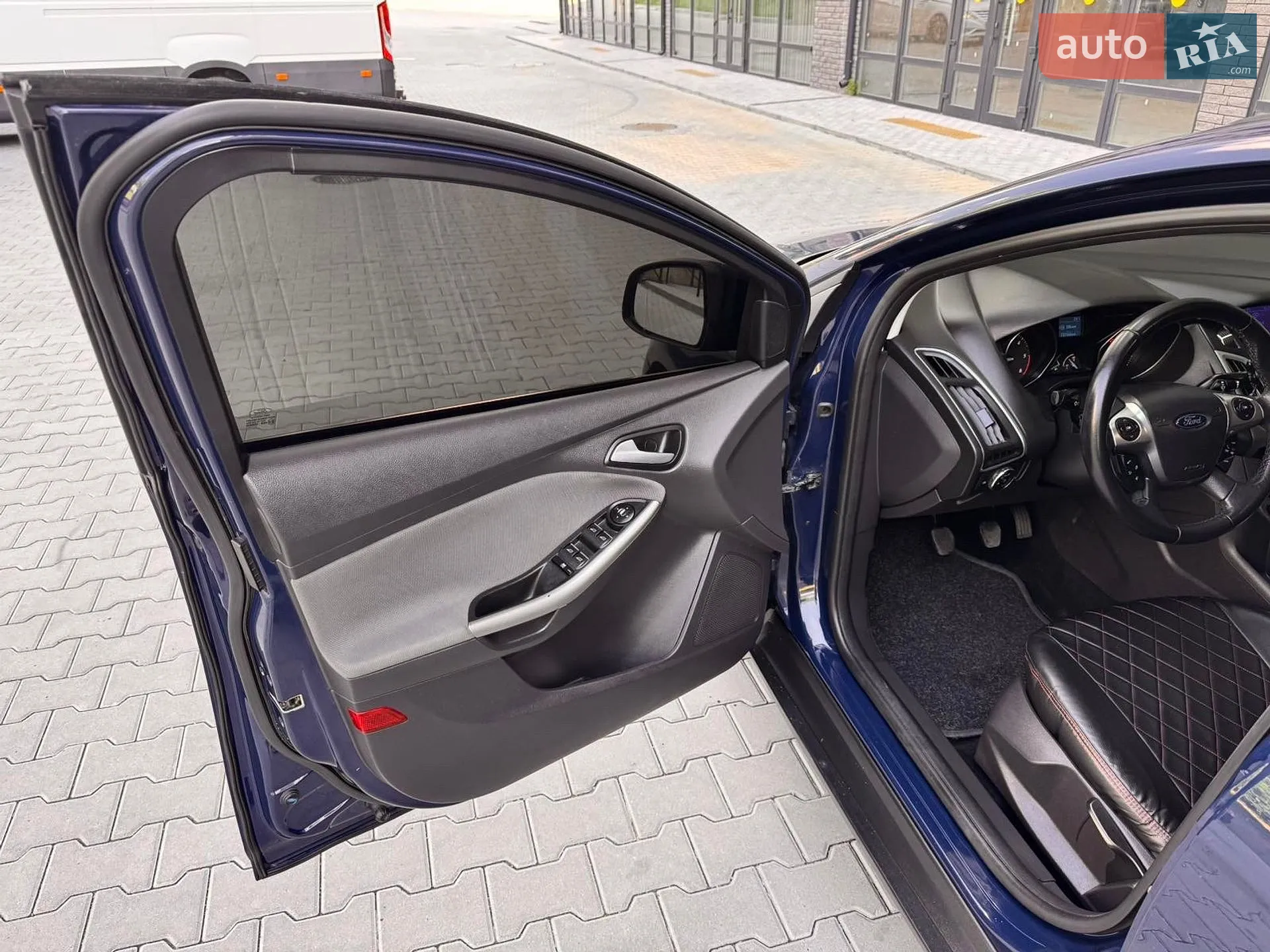 2011 Ford Focus - мініатюра 14