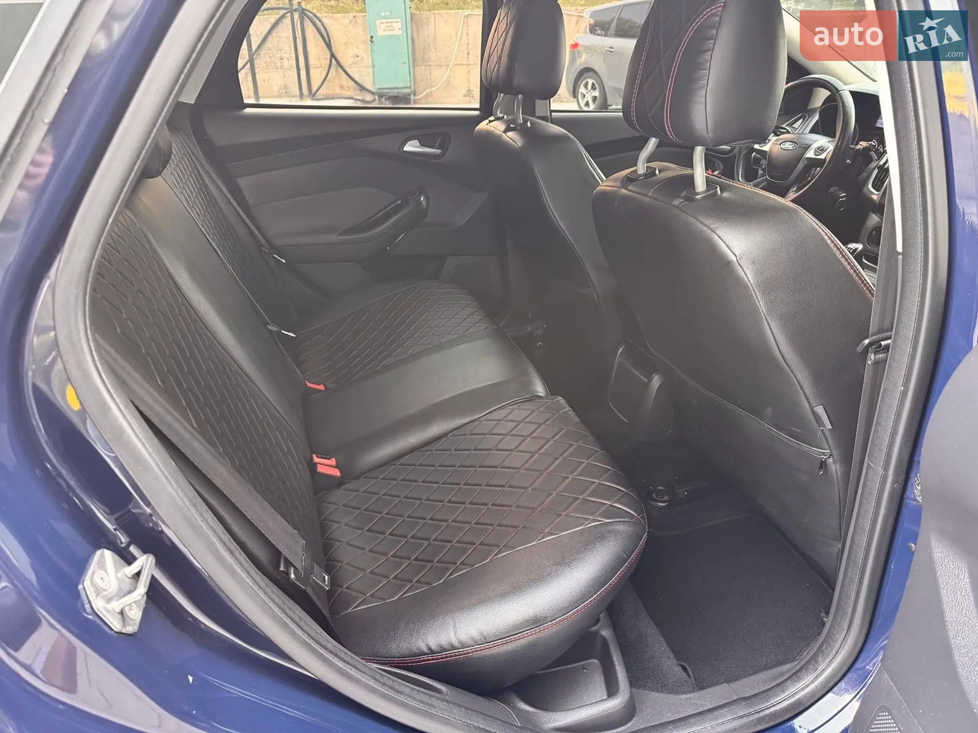 2011 Ford Focus - мініатюра 17