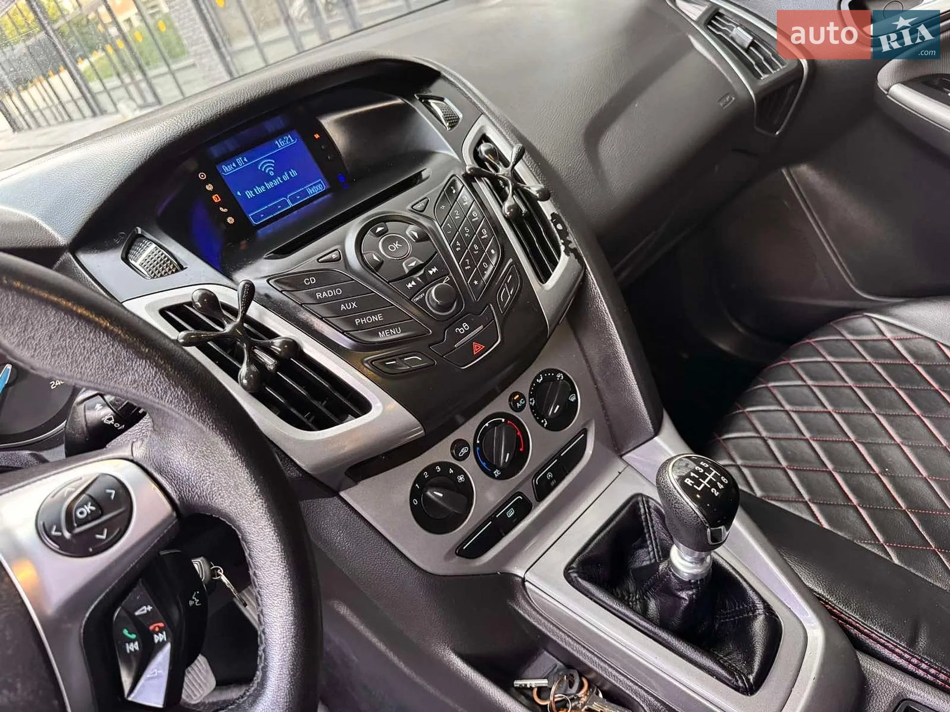 2011 Ford Focus - мініатюра 22