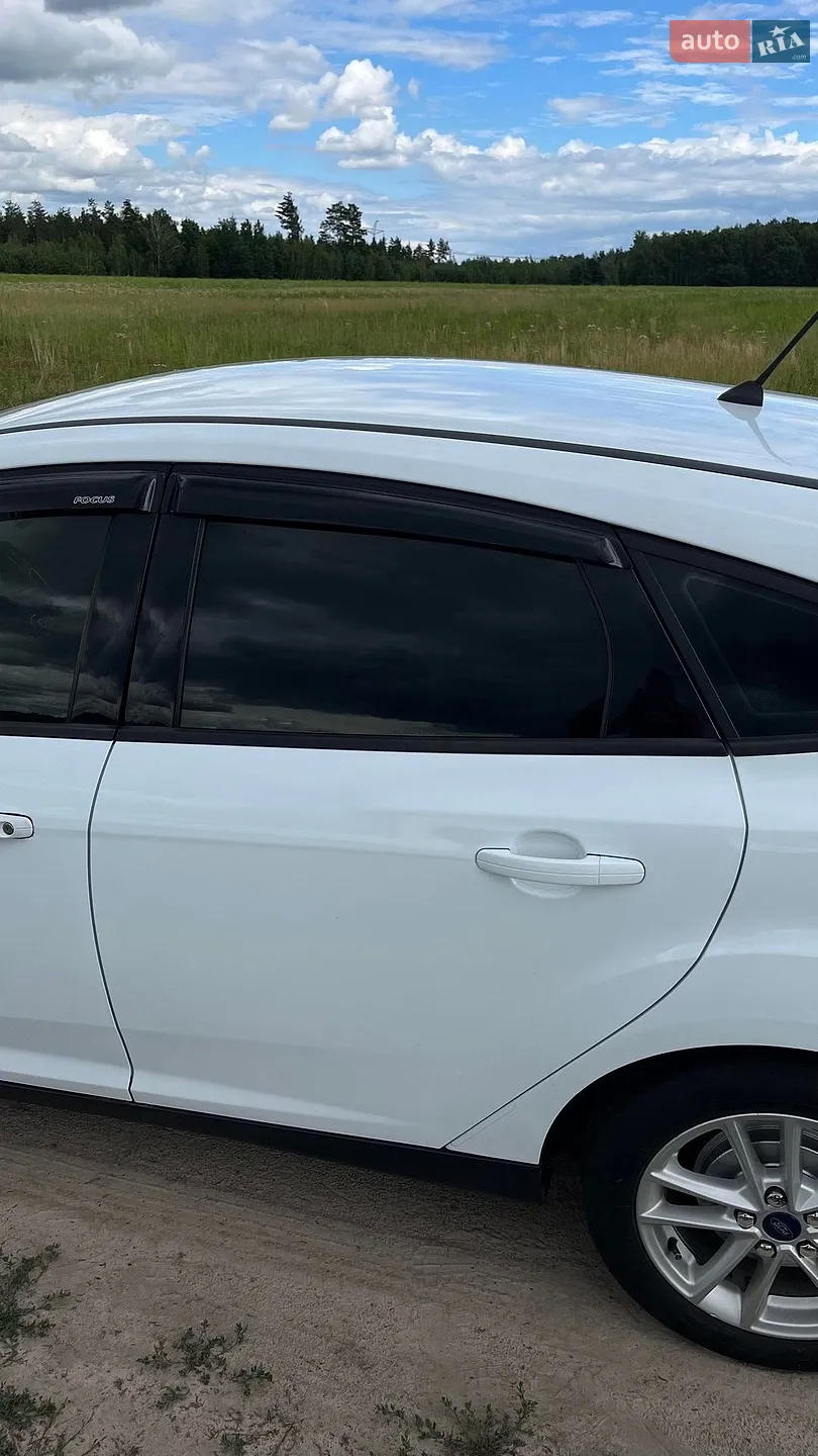 2017 Ford Focus - мініатюра 10