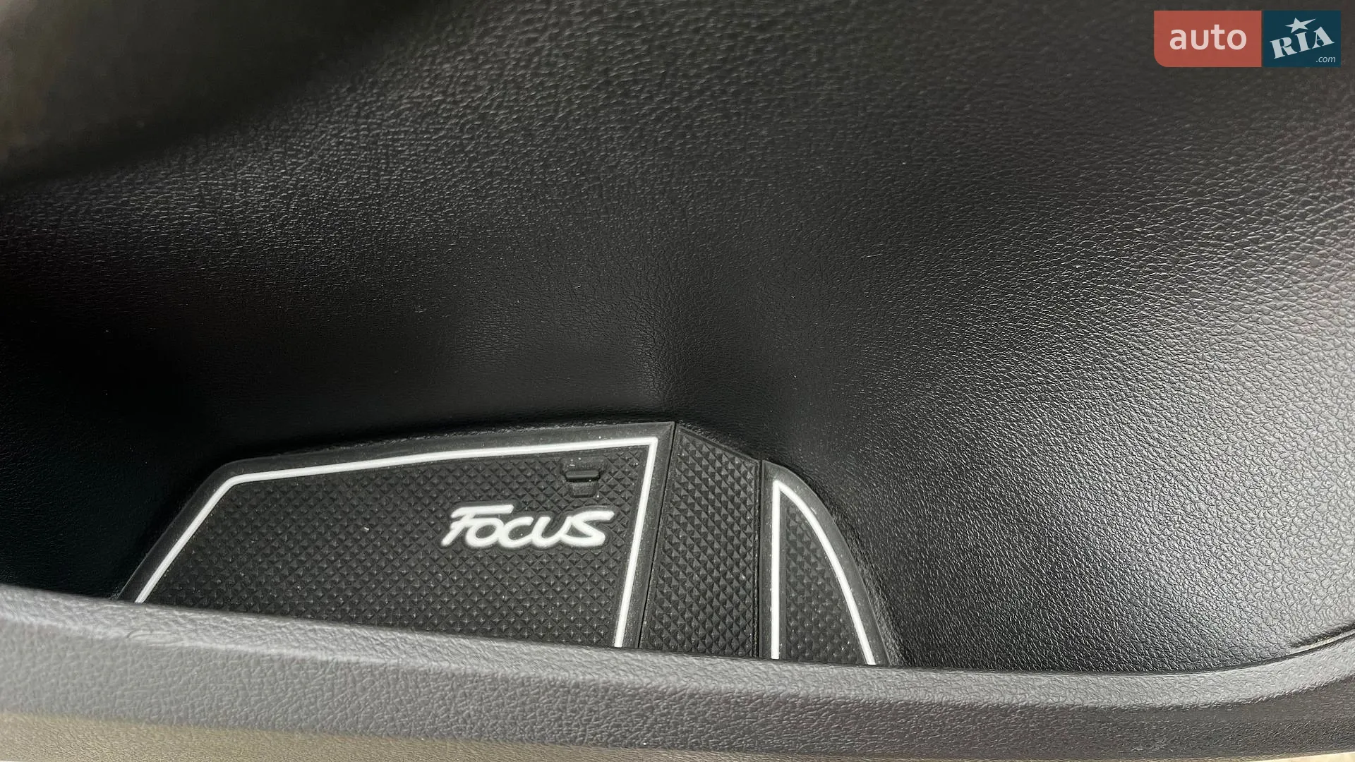 2017 Ford Focus - мініатюра 93