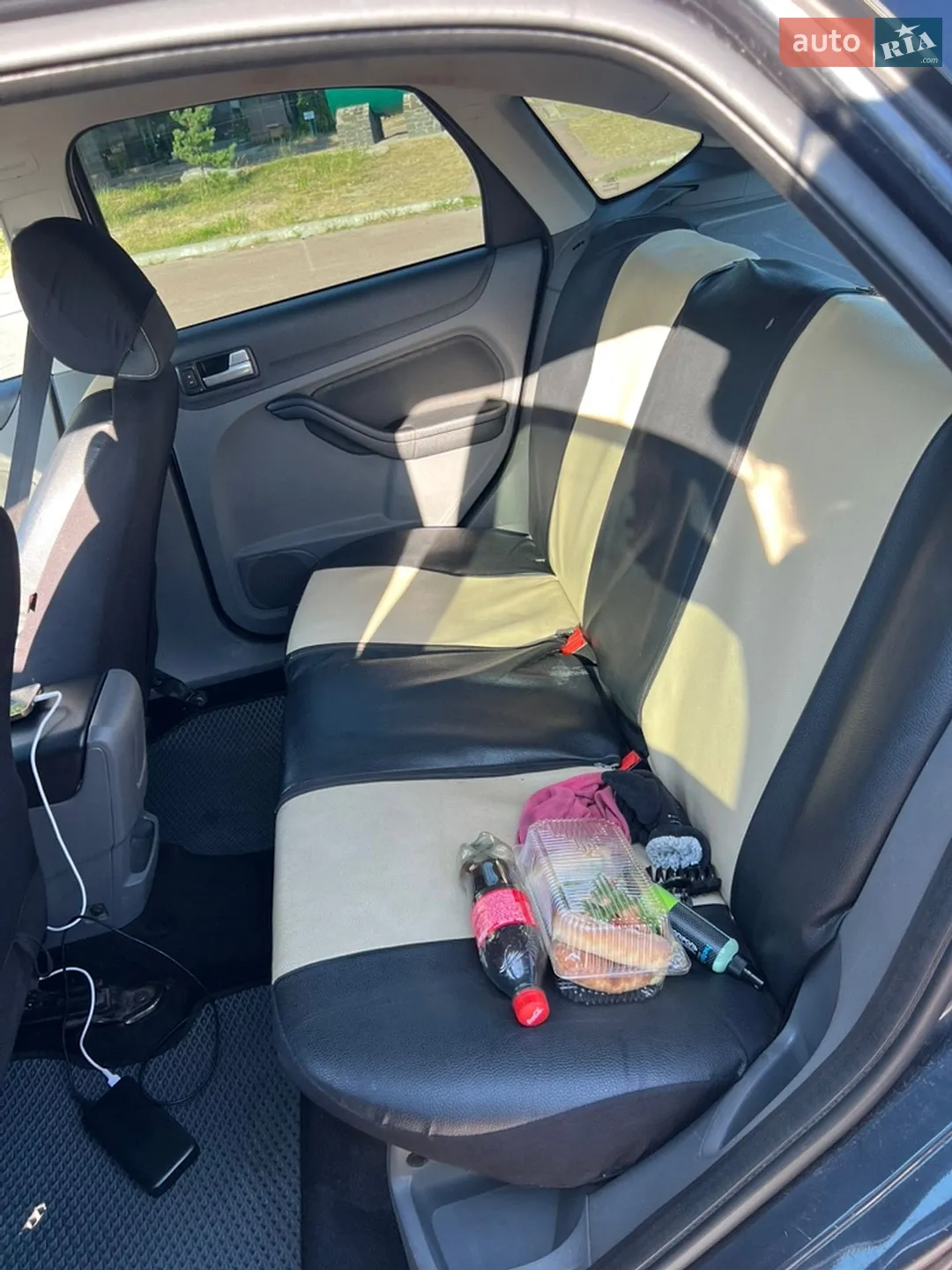2010 Ford Focus - мініатюра 29