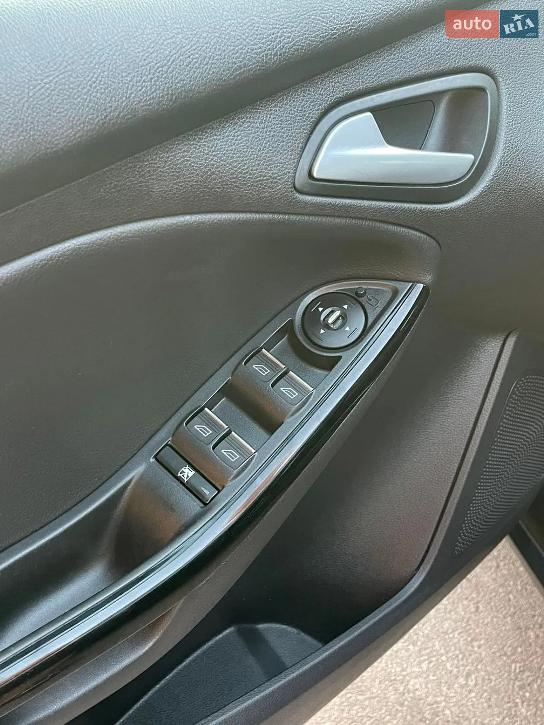 2013 Ford Focus - мініатюра 18