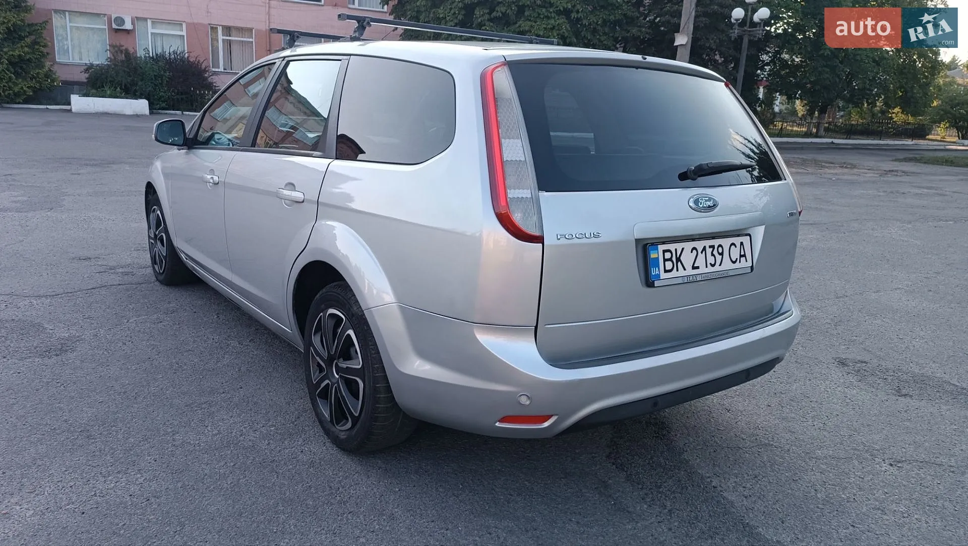 2010 Ford Focus - мініатюра 20