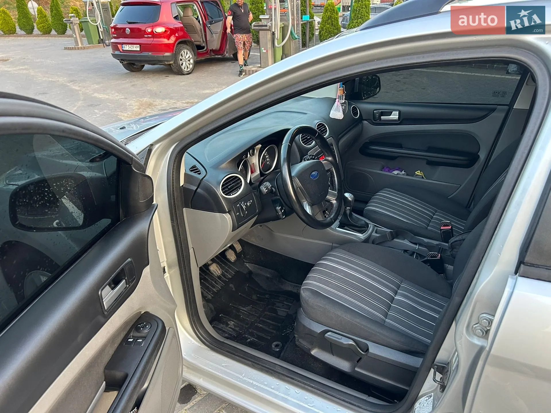 2010 Ford Focus - мініатюра 6