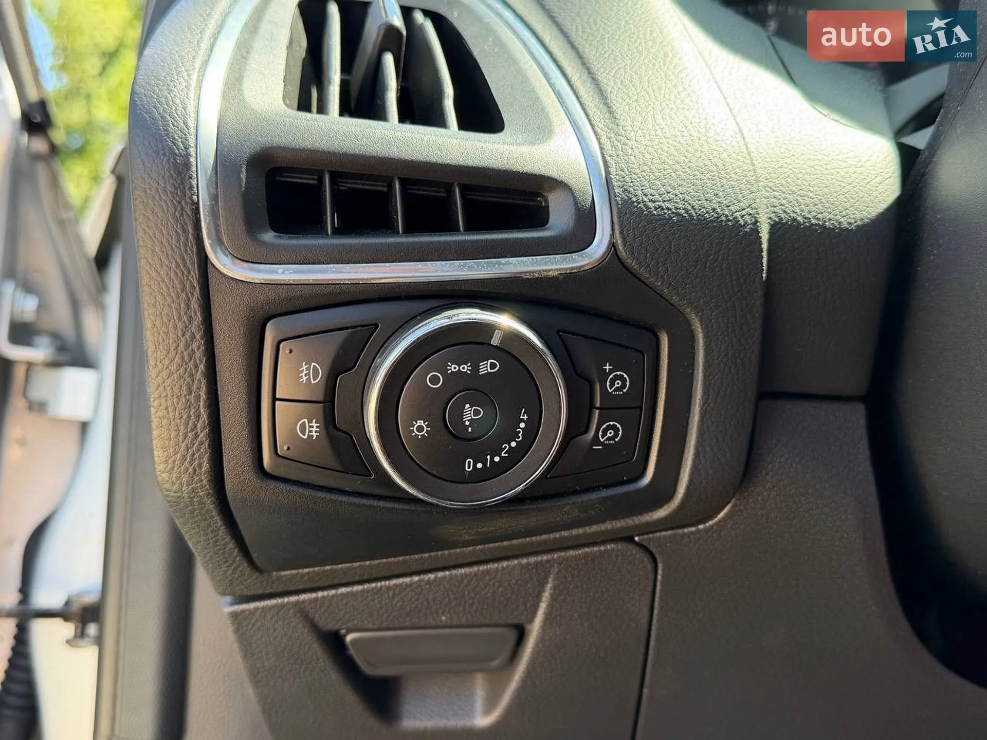 2012 Ford Focus - мініатюра 31