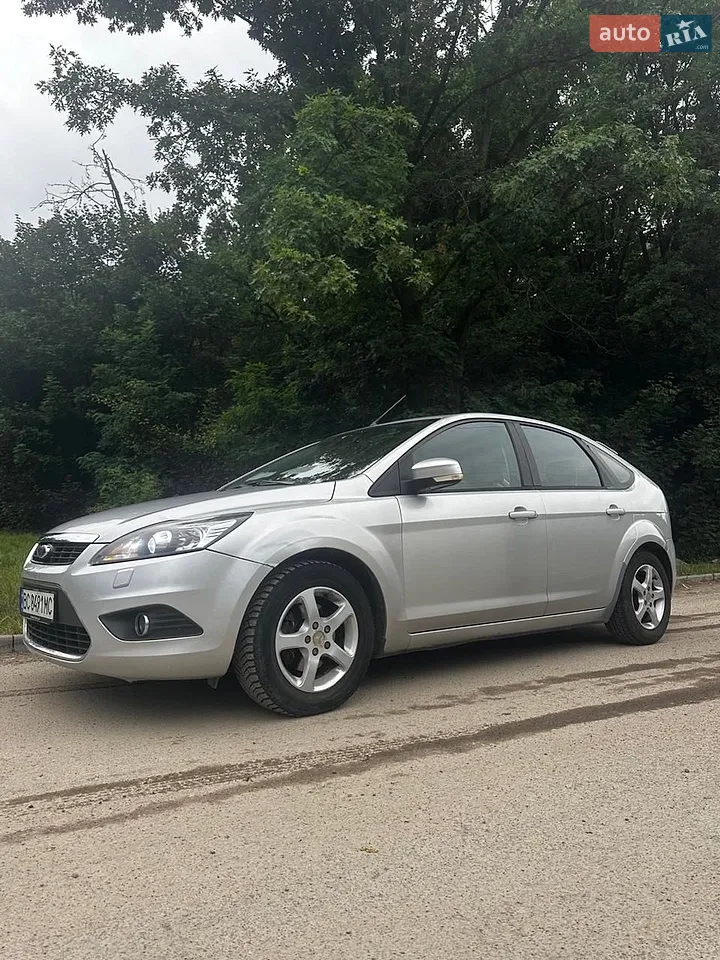 2010 Ford Focus - мініатюра 21