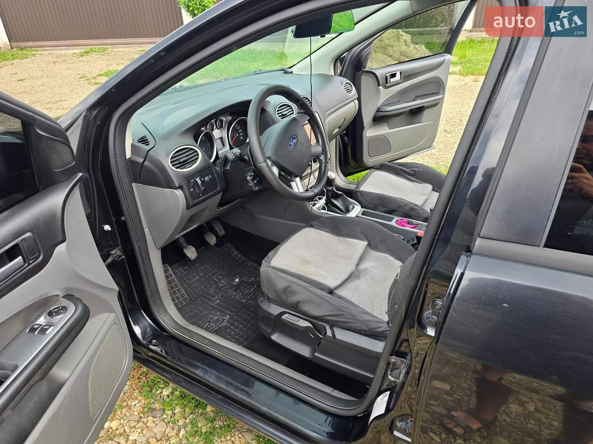 2010 Ford Focus - мініатюра 11