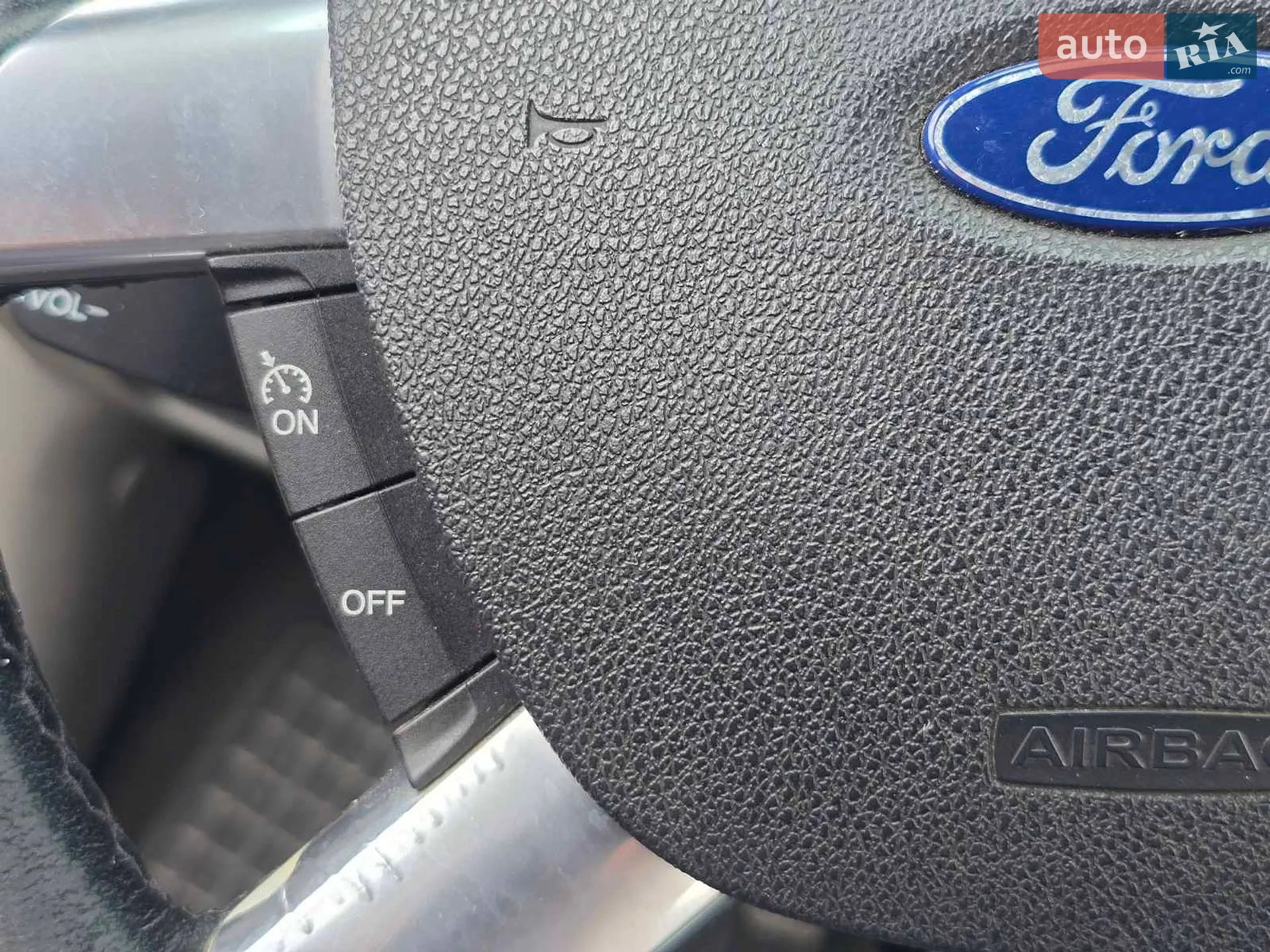 2010 Ford Focus - мініатюра 21