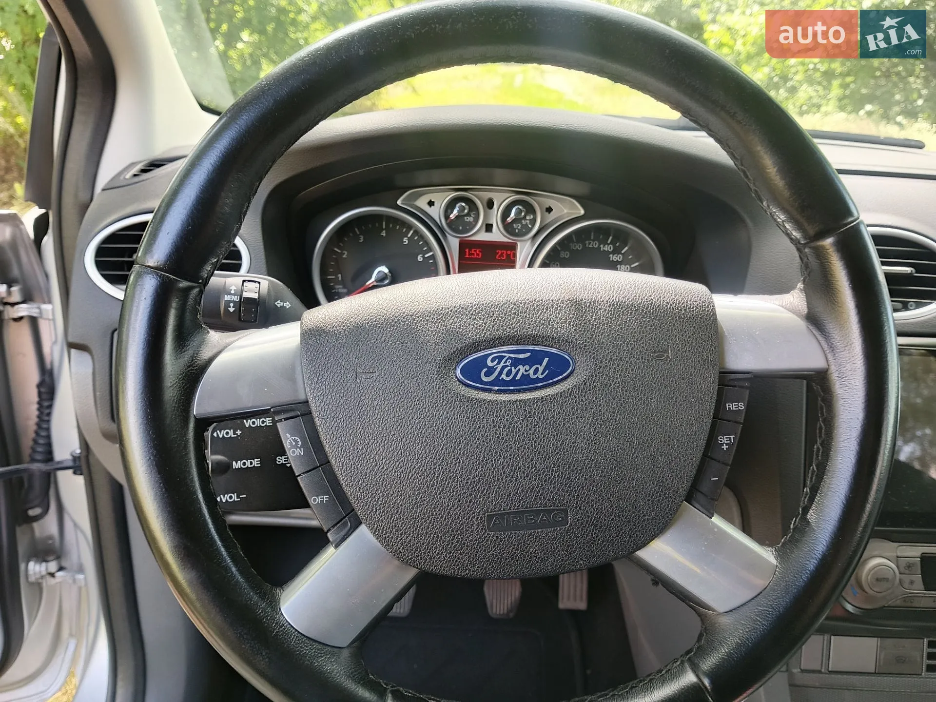 2010 Ford Focus - мініатюра 9