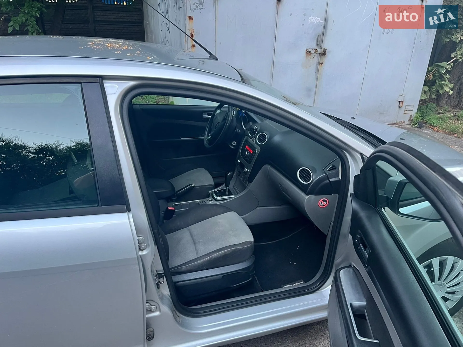 2010 Ford Focus - мініатюра 8