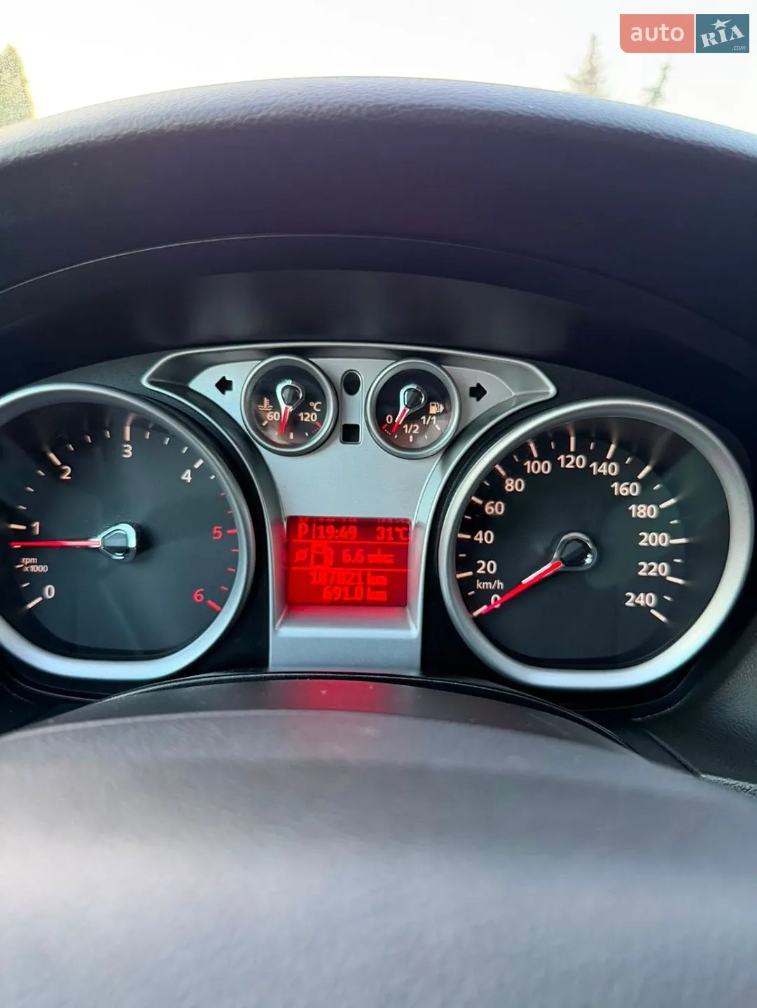 2010 Ford Focus - мініатюра 18