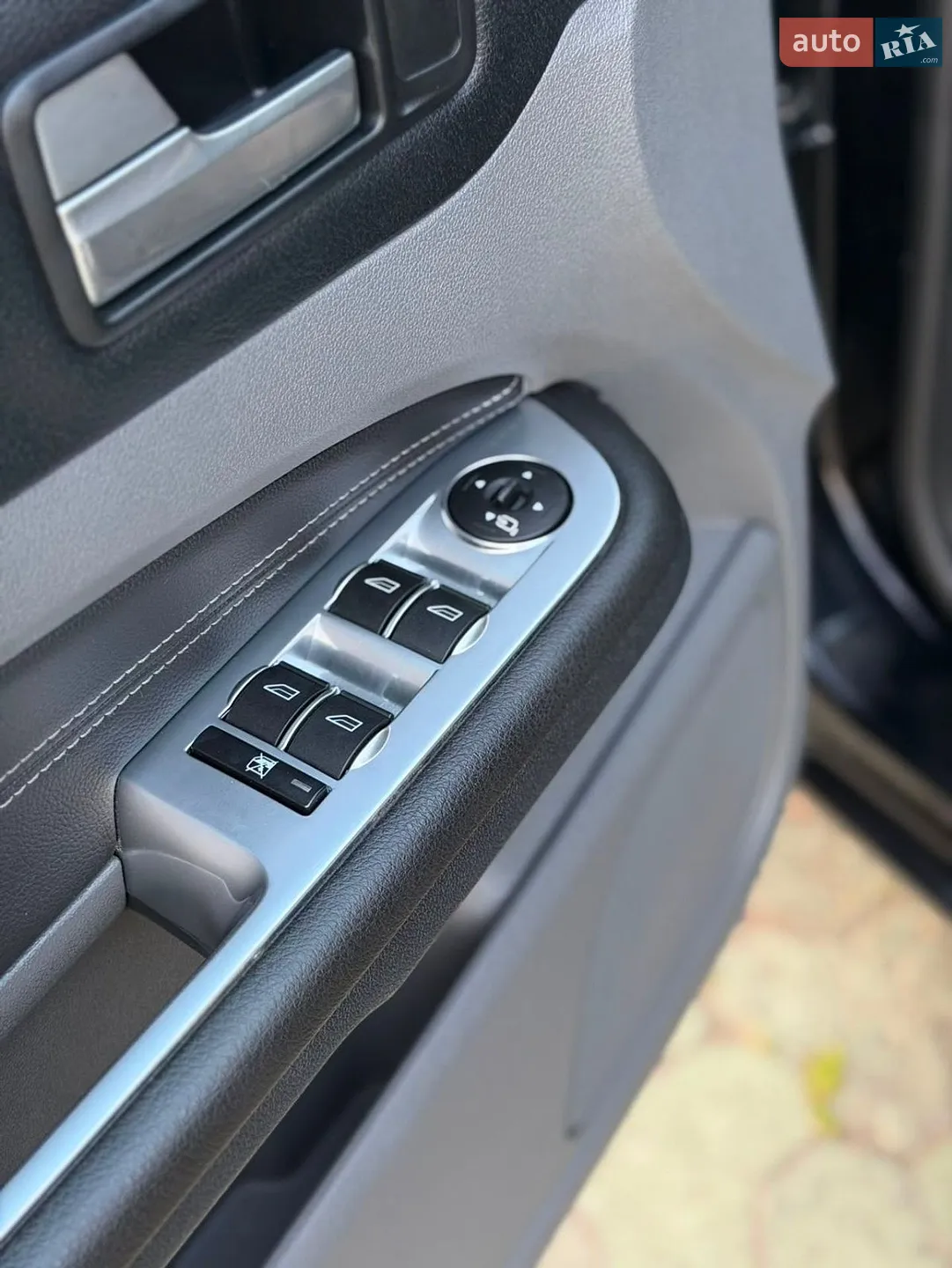 2010 Ford Focus - мініатюра 23
