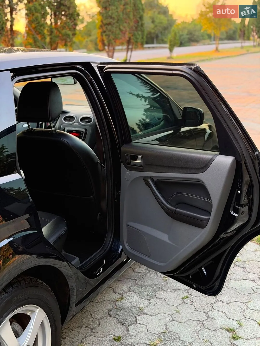 2010 Ford Focus - мініатюра 33