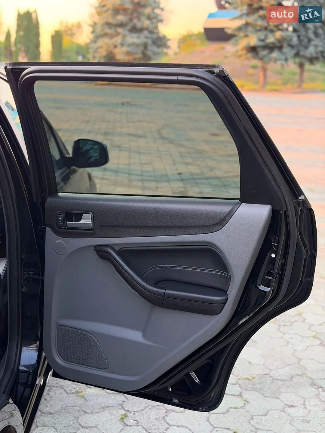 2010 Ford Focus - мініатюра 36