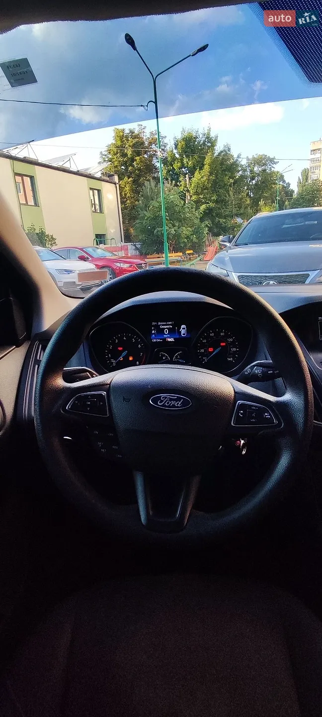2017 Ford Focus - мініатюра 18