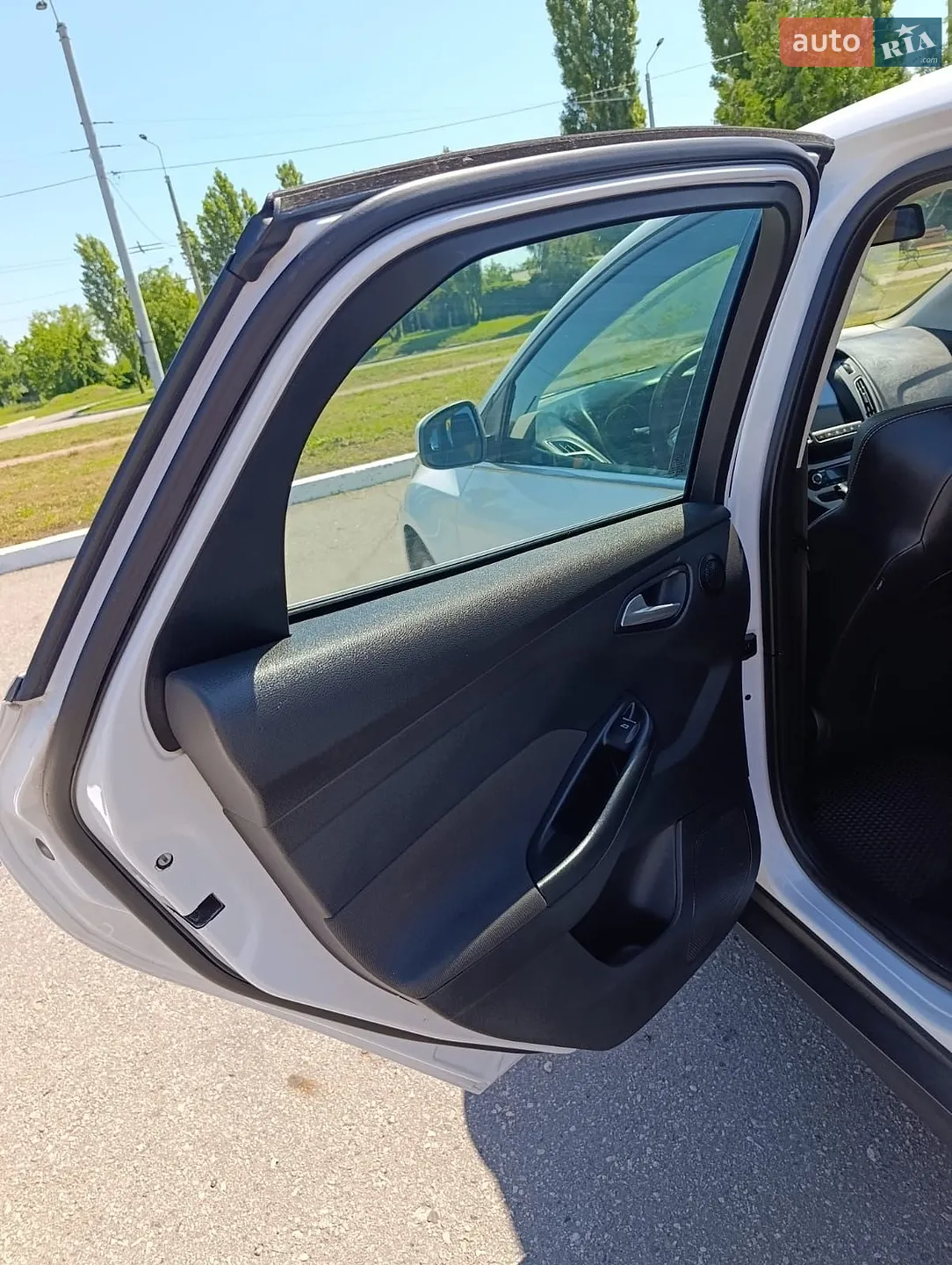 2013 Ford Focus - мініатюра 15