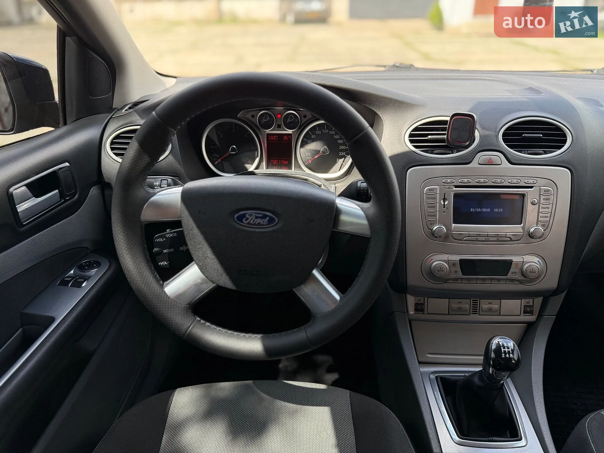 2010 Ford Focus - мініатюра 3