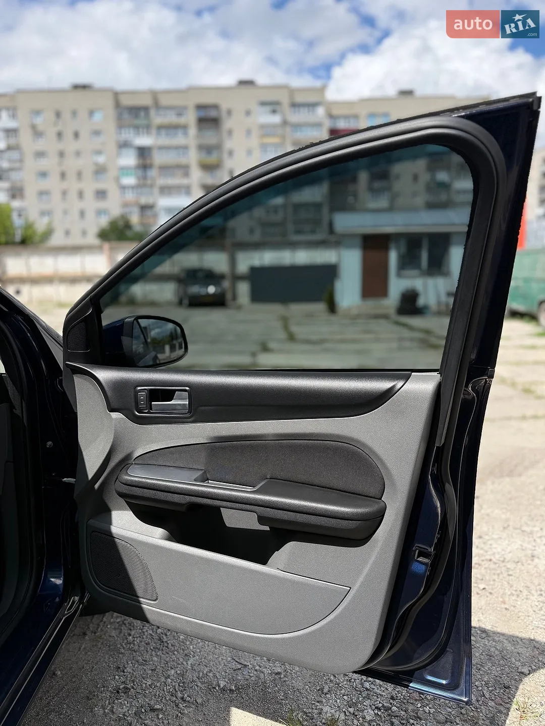 2010 Ford Focus - мініатюра 11