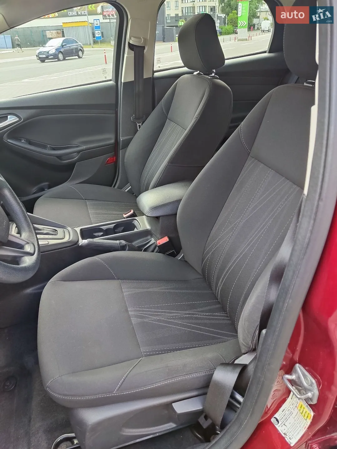 2016 Ford Focus - мініатюра 13
