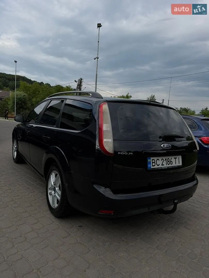 2010 Ford Focus - мініатюра 4