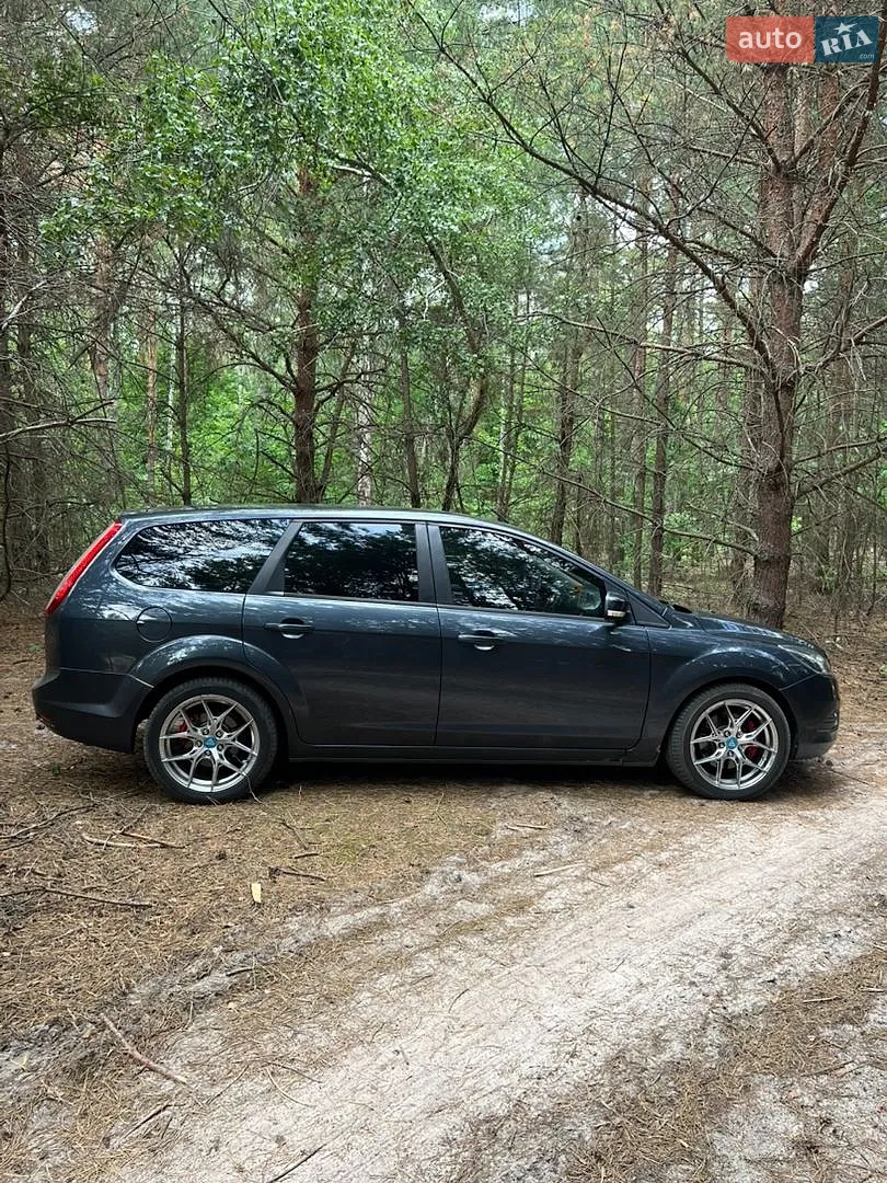 2010 Ford Focus - мініатюра 3