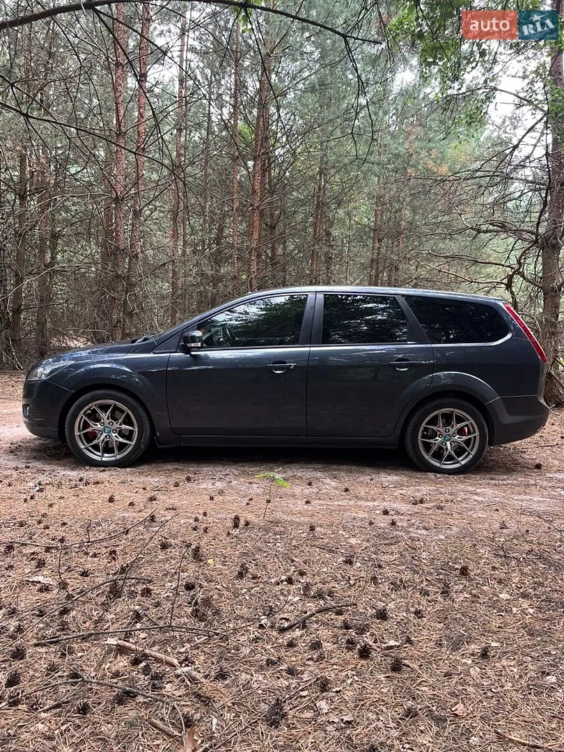 2010 Ford Focus - мініатюра 7