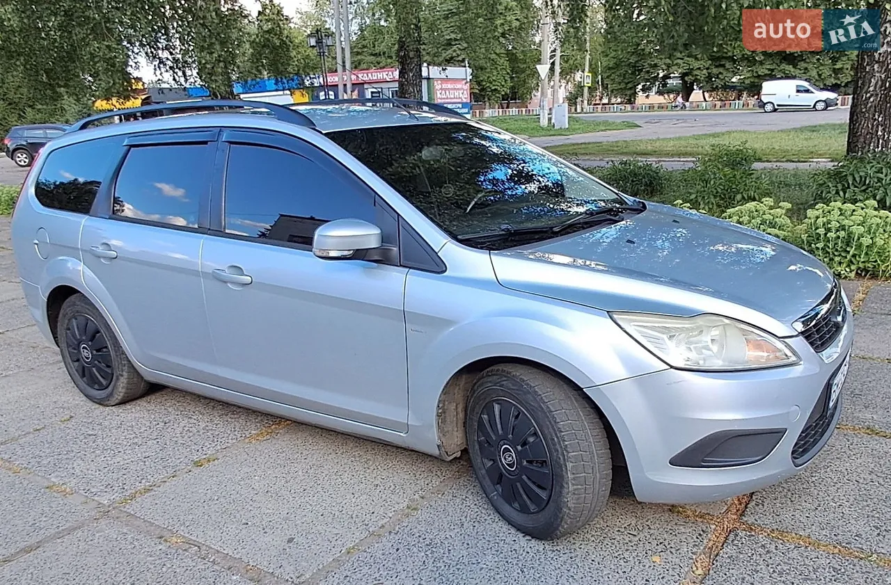2010 Ford Focus - мініатюра 9