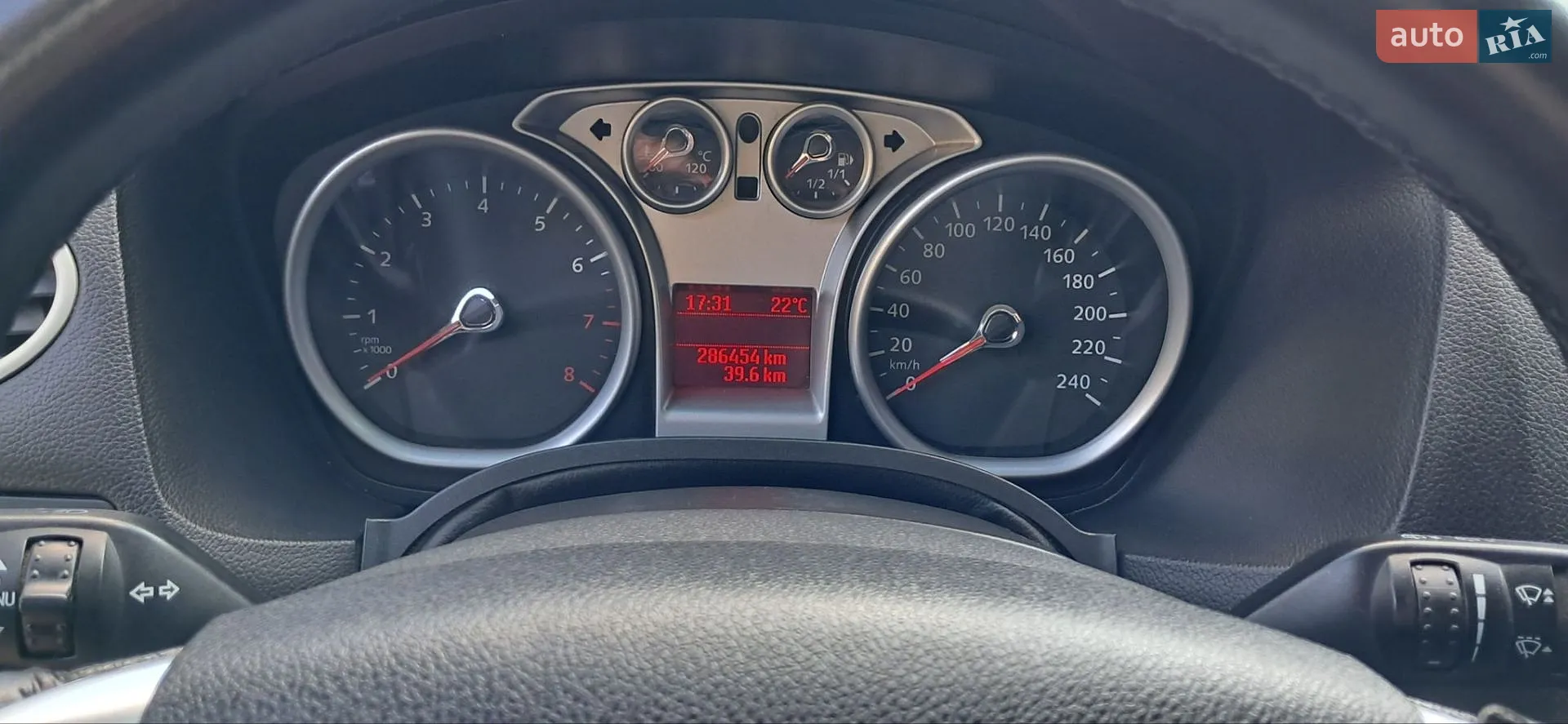 2010 Ford Focus - мініатюра 12
