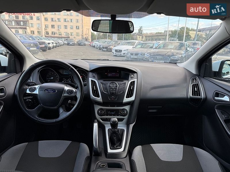 Хэтчбек Ford Focus 2012 в Киеве