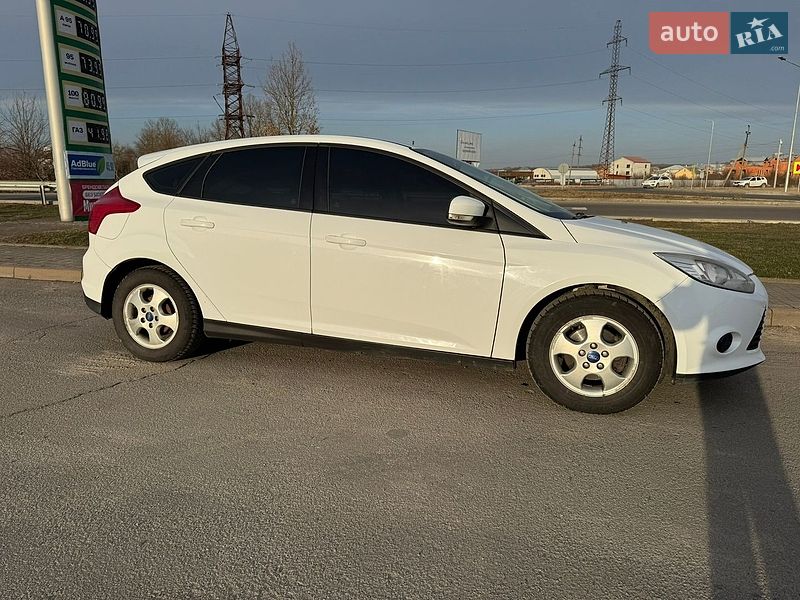Хэтчбек Ford Focus 2014 в Ивано-Франковске
