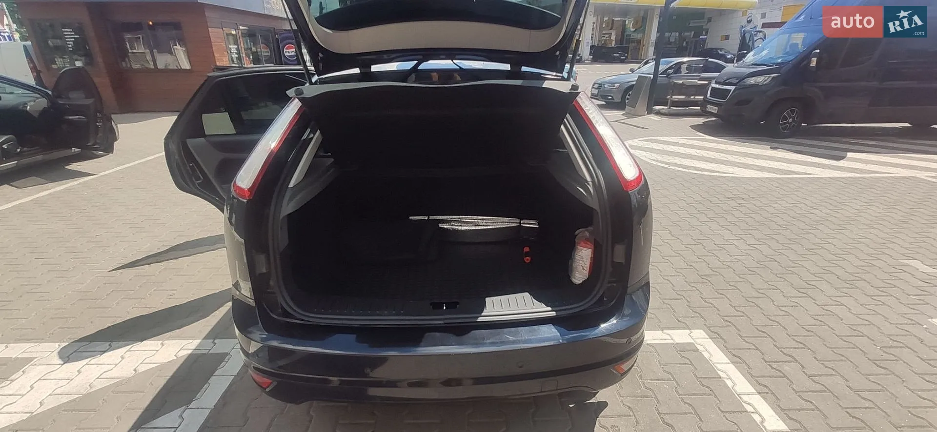2011 Ford Focus - мініатюра 22