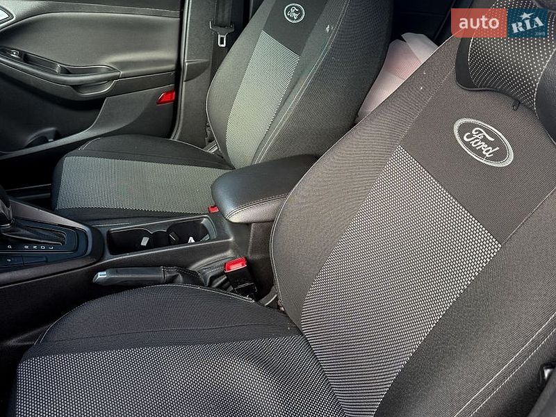 Седан Ford Focus 2018 в Житомире