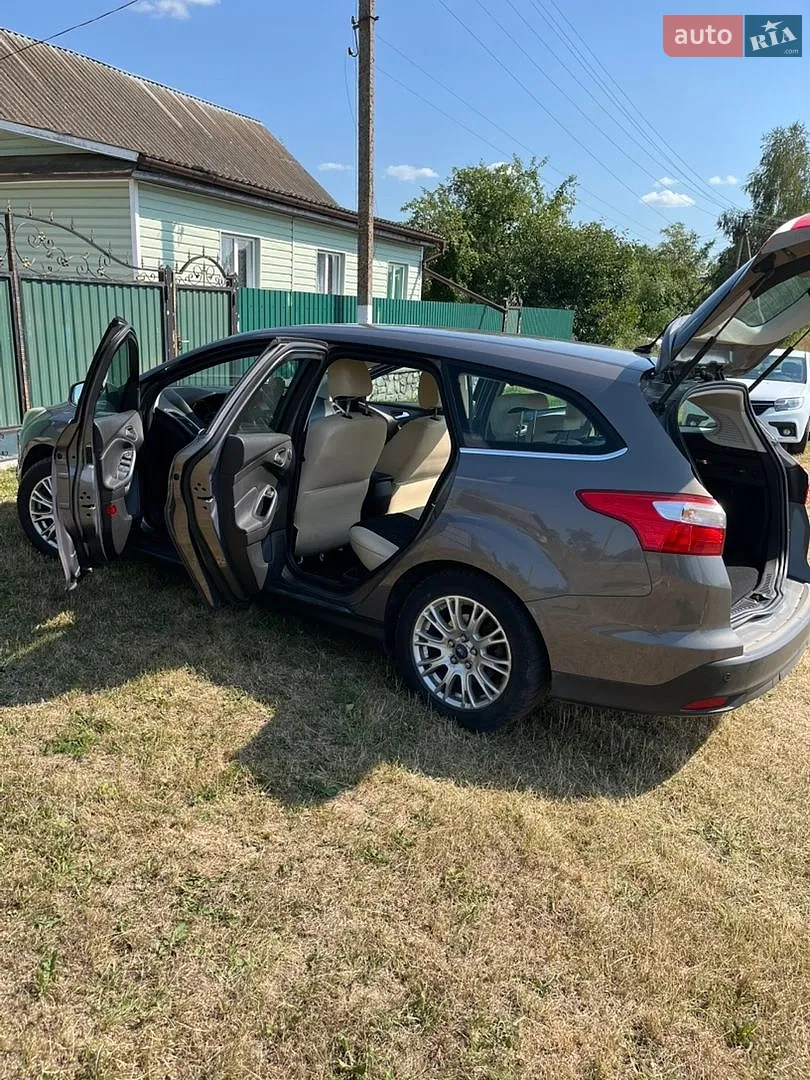 2011 Ford Focus - мініатюра 2