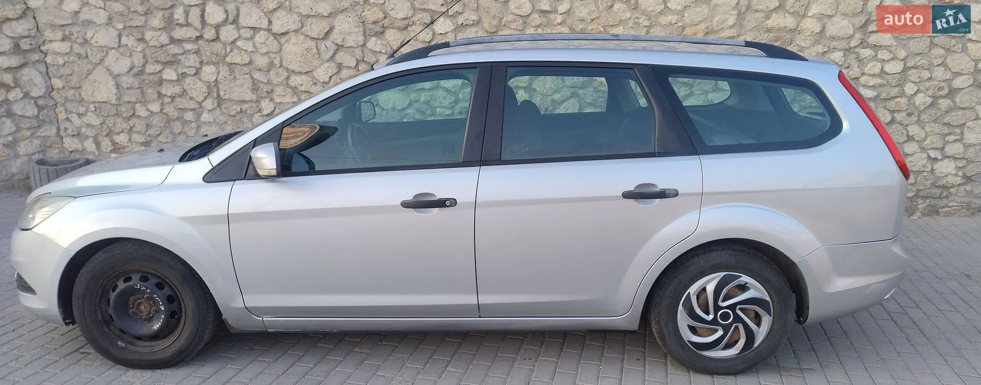 2010 Ford Focus - мініатюра 29