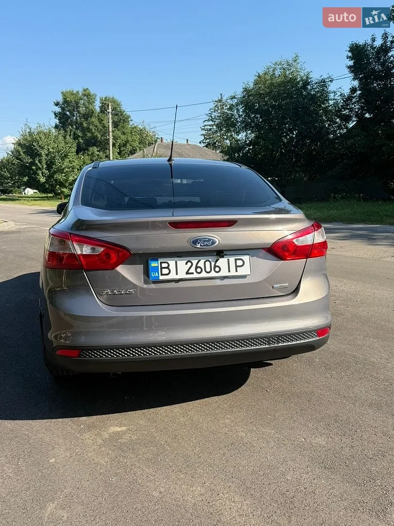 2013 Ford Focus - мініатюра 9