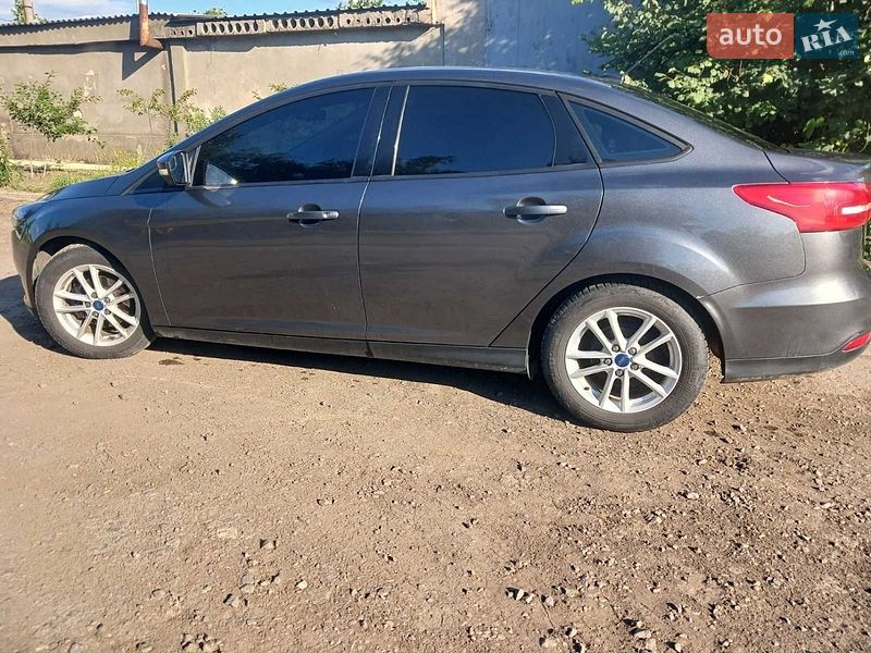 Седан Ford Focus 2017 в Подольске