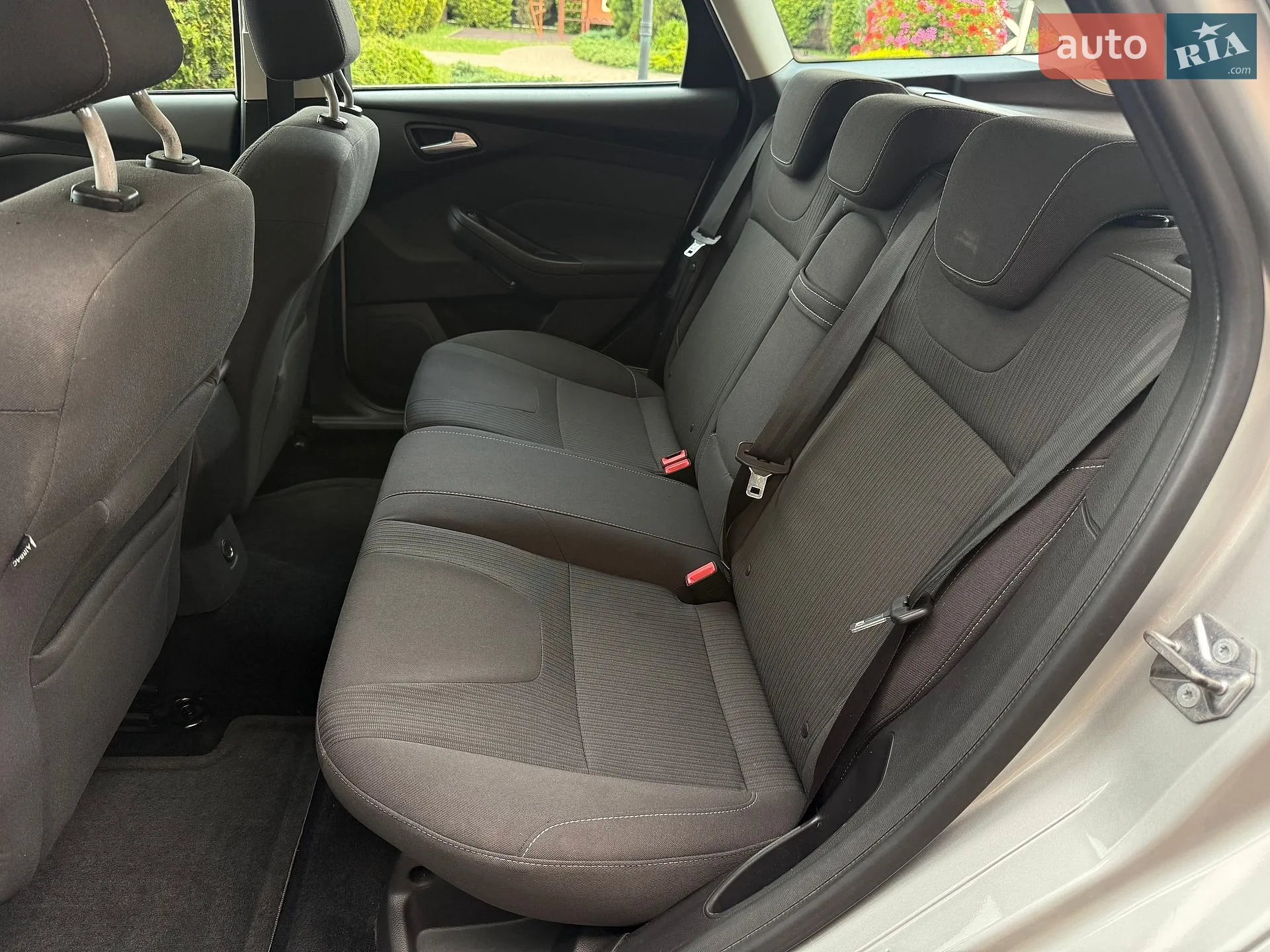 2011 Ford Focus - мініатюра 28