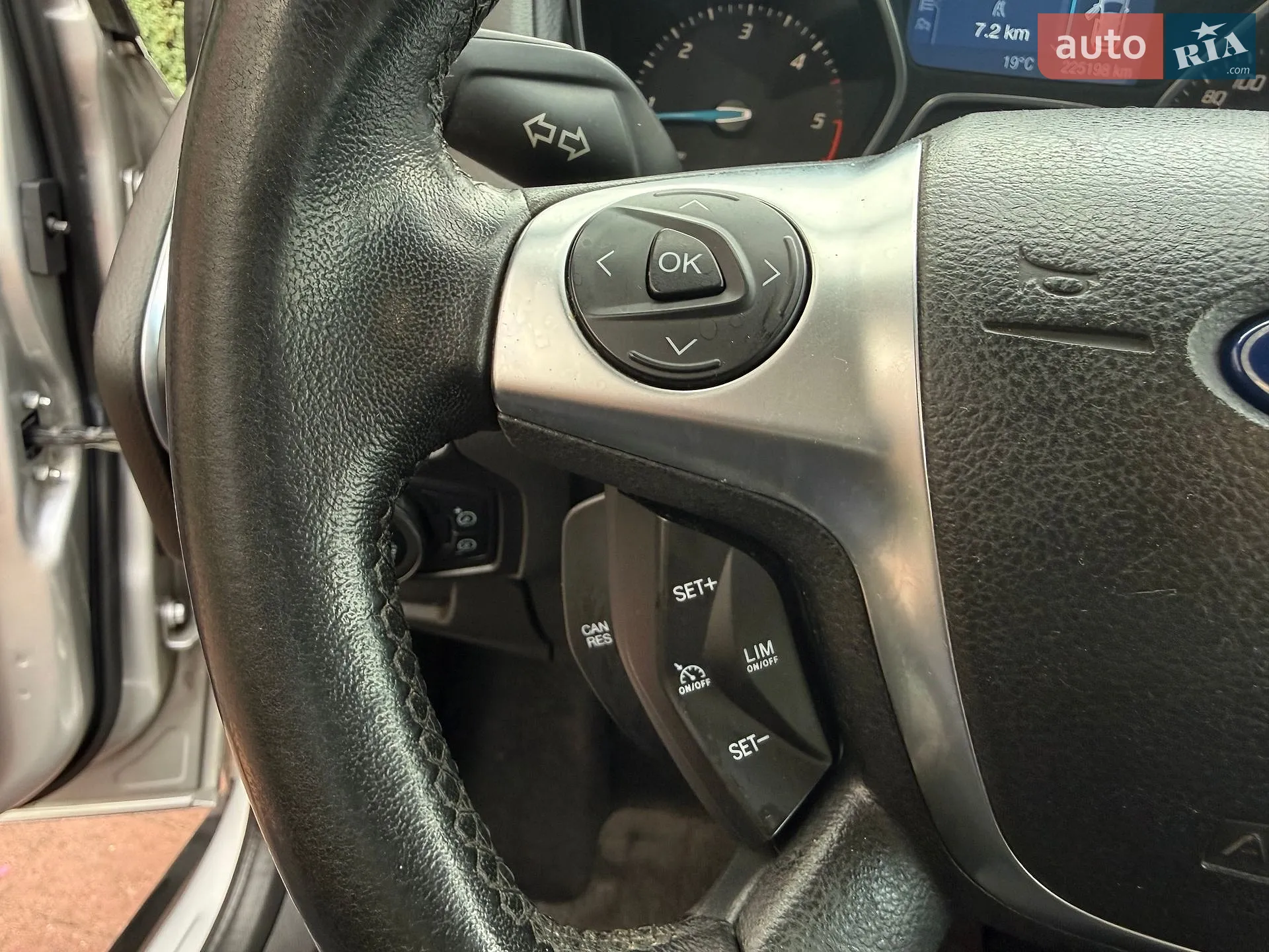 2011 Ford Focus - мініатюра 38