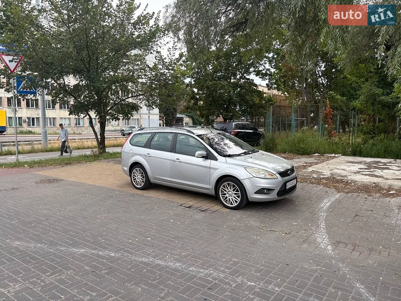 2010 Ford Focus - мініатюра 14