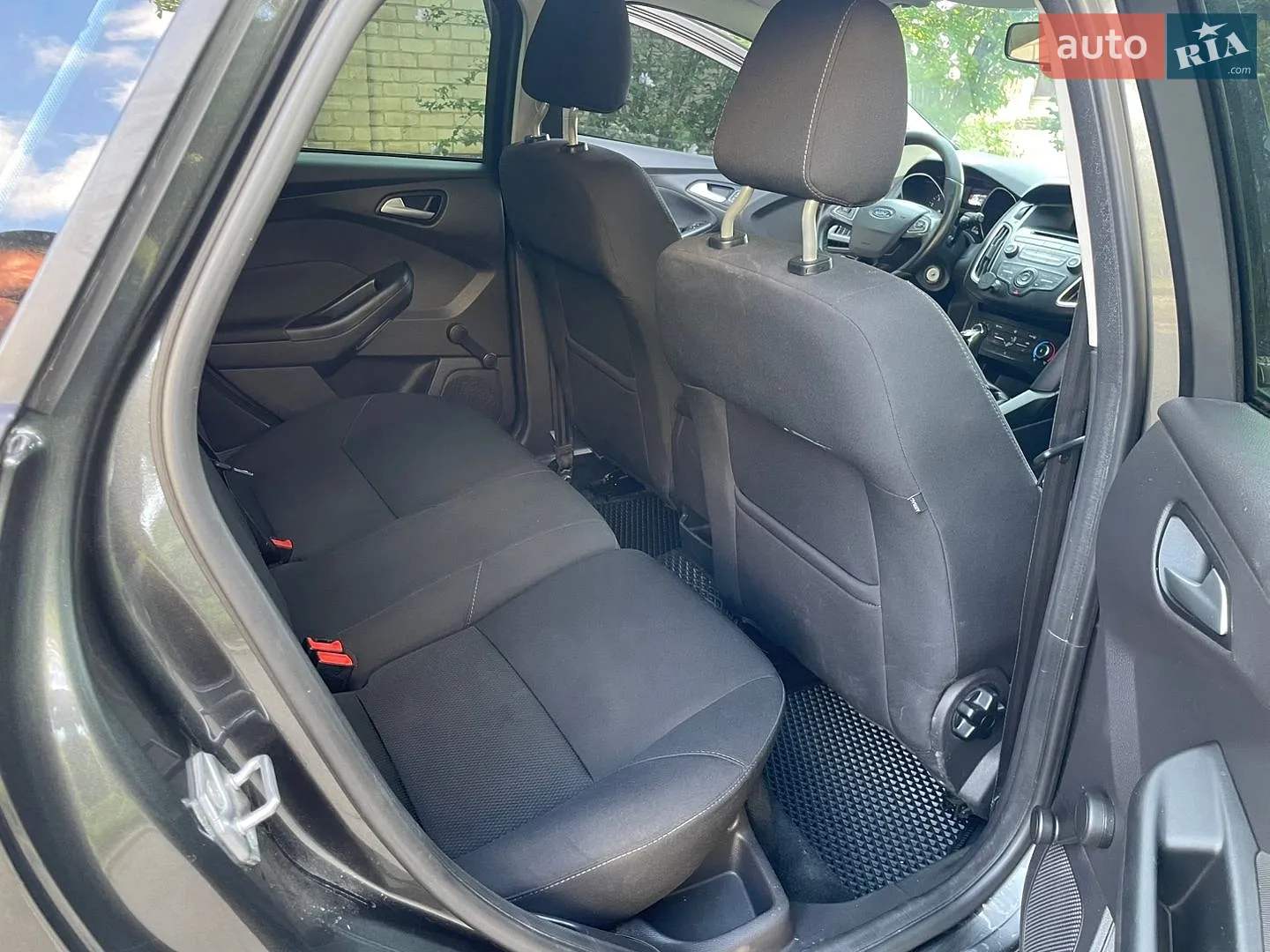 2016 Ford Focus - мініатюра 17