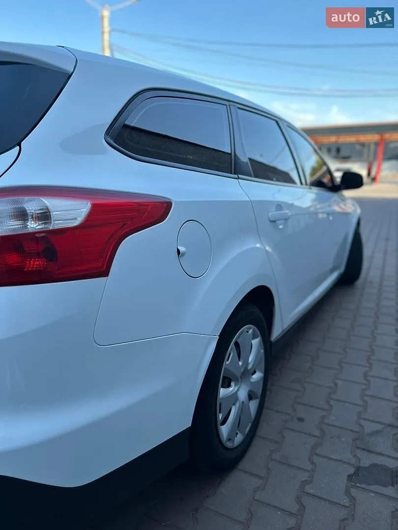 2011 Ford Focus - мініатюра 8