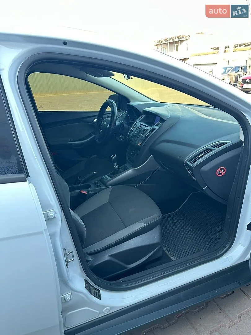 2011 Ford Focus - мініатюра 12
