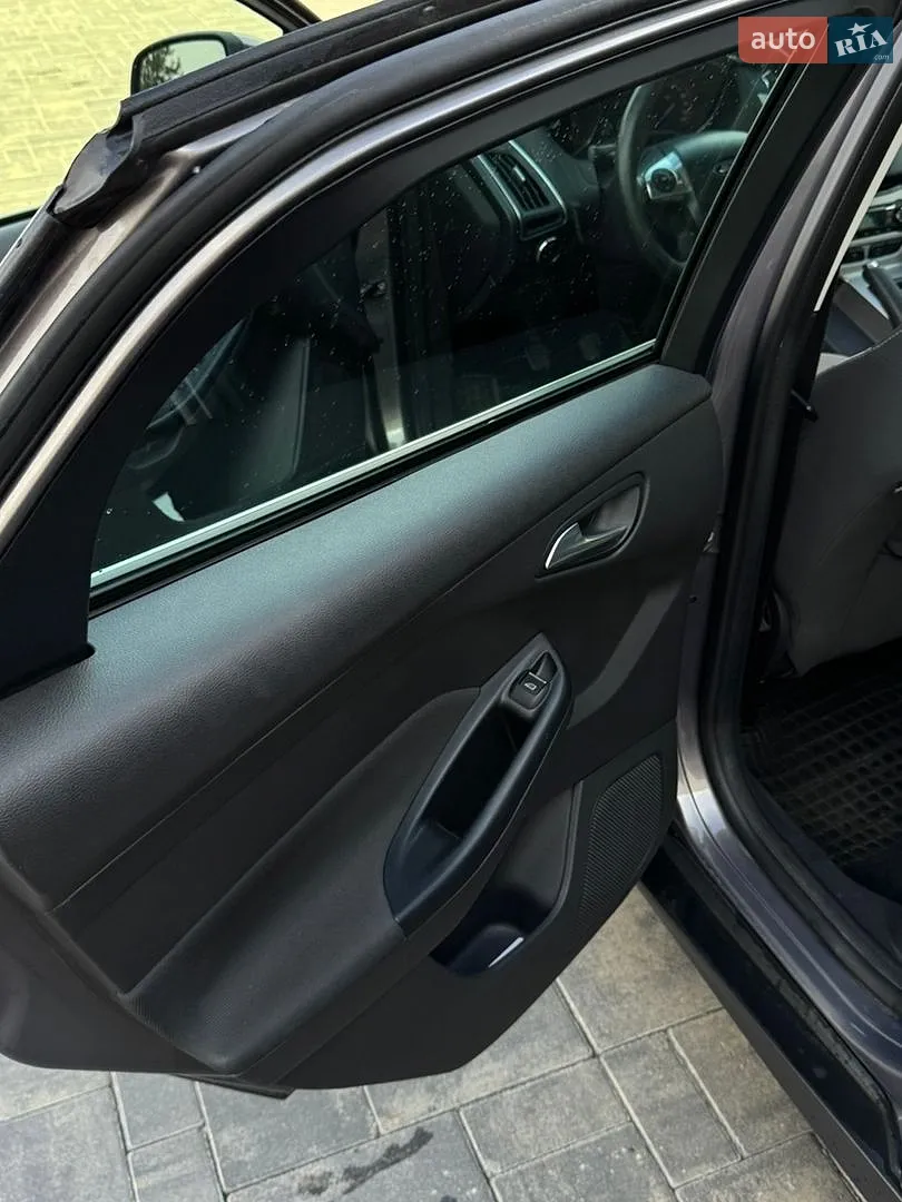 2013 Ford Focus - мініатюра 14