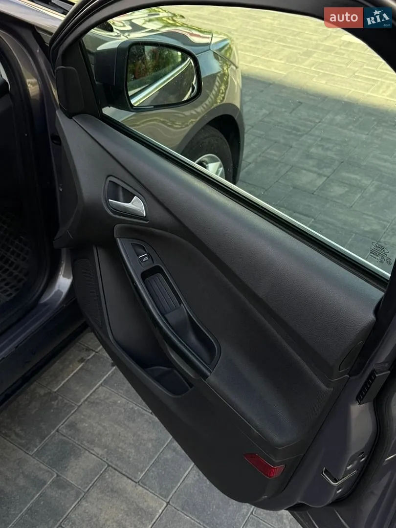 2013 Ford Focus - мініатюра 18